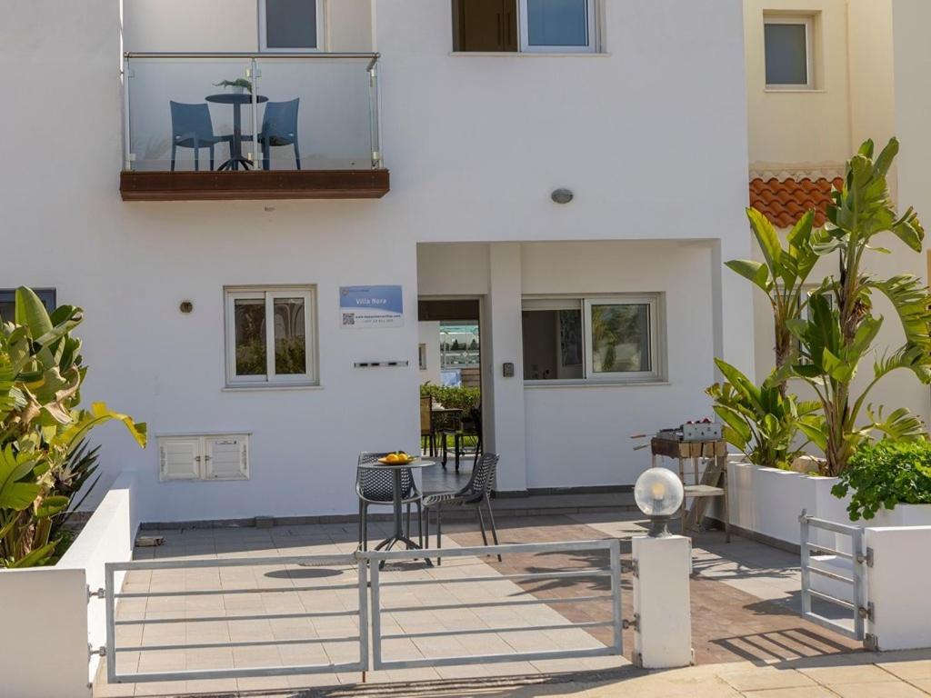 Villa Nora Protaras Buitenkant foto
